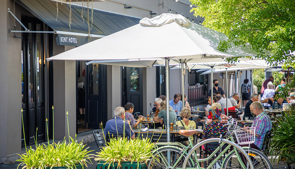 Kent Hotel in Carlton North